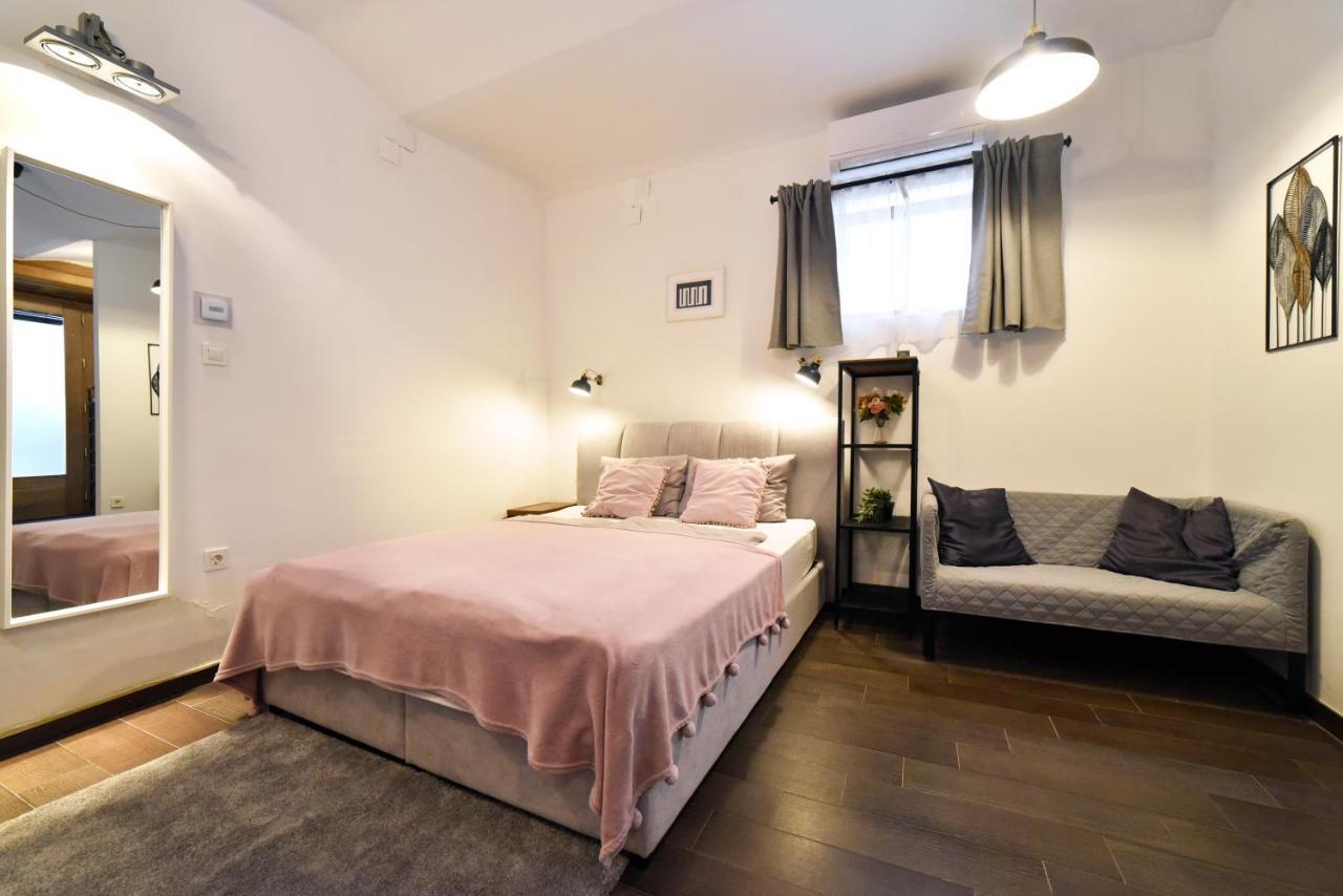 Manuela Varsavska Studio Apartments 자그레브 외부 사진