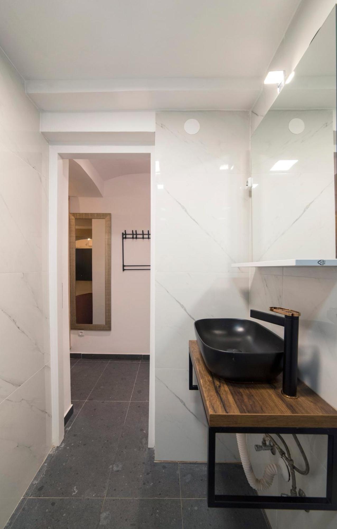 Manuela Varsavska Studio Apartments 자그레브 외부 사진