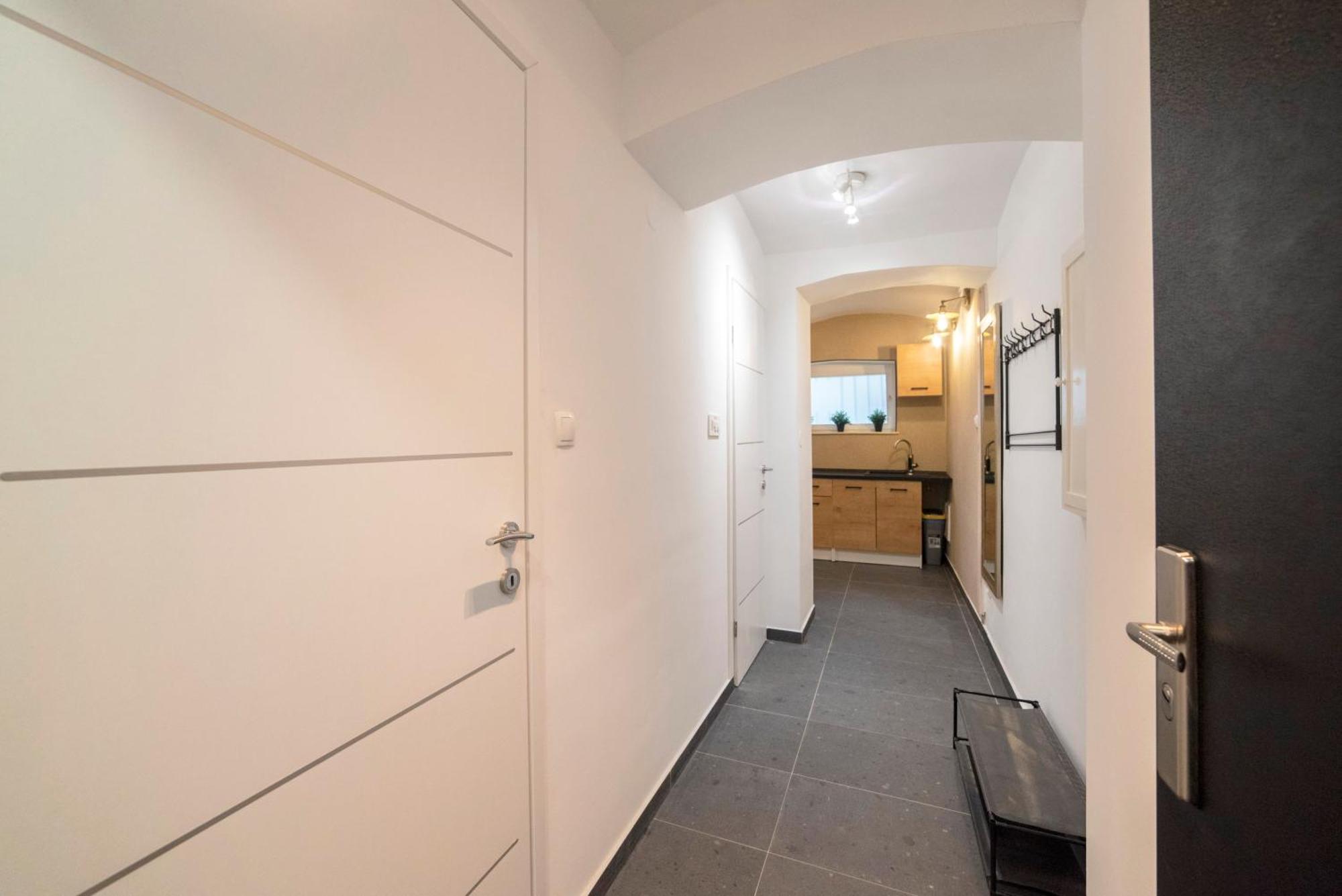 Manuela Varsavska Studio Apartments 자그레브 외부 사진
